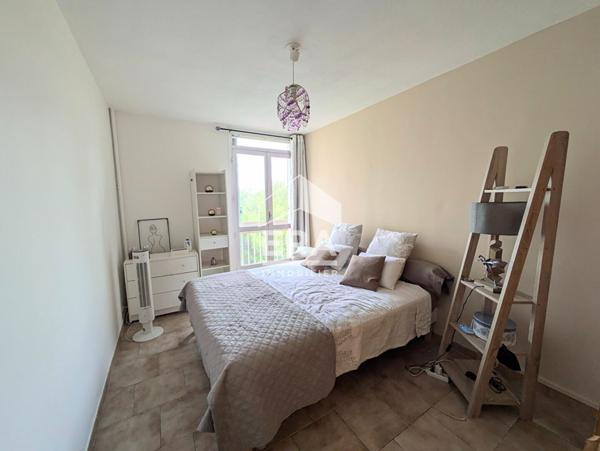 A VENDRE APPARTEMENT TYPE 3 T3 ST BARTHELEMY  BALCON ARBORE GARDIEN 13014 PARKING