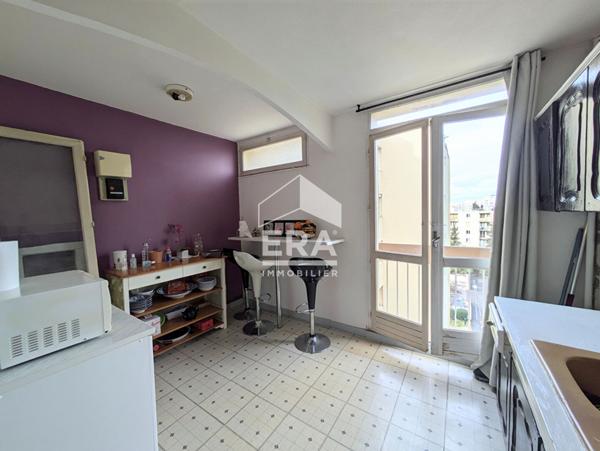 A VENDRE APPARTEMENT TYPE 3 T3 ST BARTHELEMY  BALCON ARBORE GARDIEN 13014 PARKING