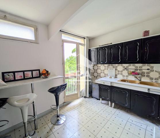 A VENDRE APPARTEMENT TYPE 3 T3 ST BARTHELEMY  BALCON ARBORE GARDIEN 13014 PARKING