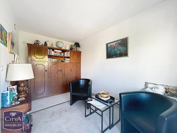 Appartement à vendre 1 pièce 27m² Fréjus (83600)
