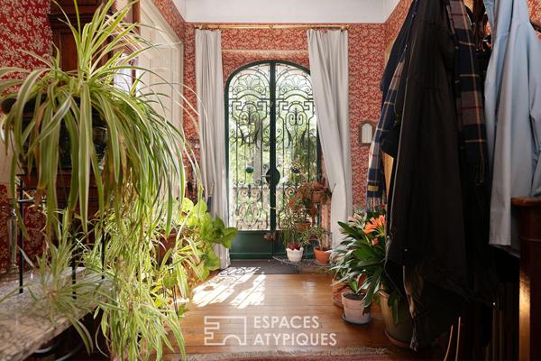 Beau plain-pied esprit 1930, gîte indépendant et parc de 3000 m² en centre-ville