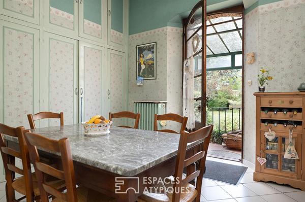 Beau plain-pied esprit 1930, gîte indépendant et parc de 3000 m² en centre-ville