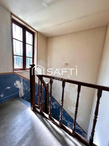 Maison de ville à rénover - T5 de 97m² - garage - jardin - cave