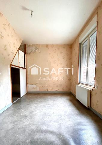 Maison de ville à rénover - T5 de 97m² - garage - jardin - cave