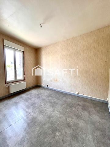 Maison de ville à rénover - T5 de 97m² - garage - jardin - cave