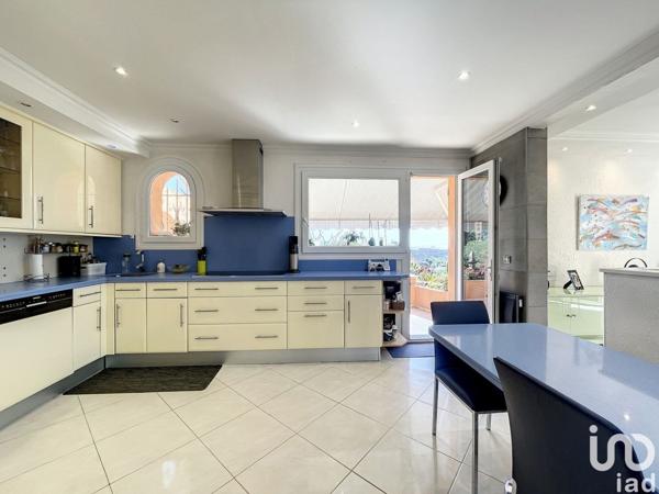 Maison 5 pièces de 195 m² à Mandelieu-la-Napoule (06210)