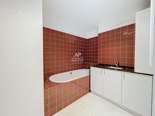 Appartement Duplex 3 pièces- PARIS 14ème Loyer 2 800 €/mois charges comprises **  - Référence  161280