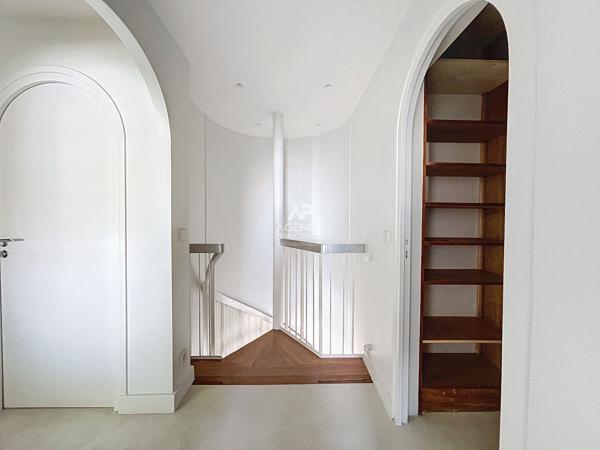 Appartement Duplex 3 pièces- PARIS 14ème Loyer 2 800 €/mois charges comprises **  - Référence  161280