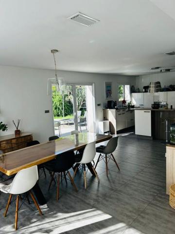 A vendre Maison Ollioules (Var) 5 pièces de 120 m2 avec piscine et garage