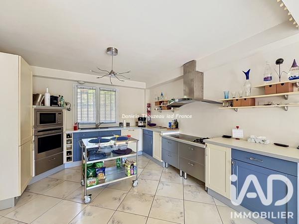 Maison à vendre 8 pièces 167 m² Collobrières