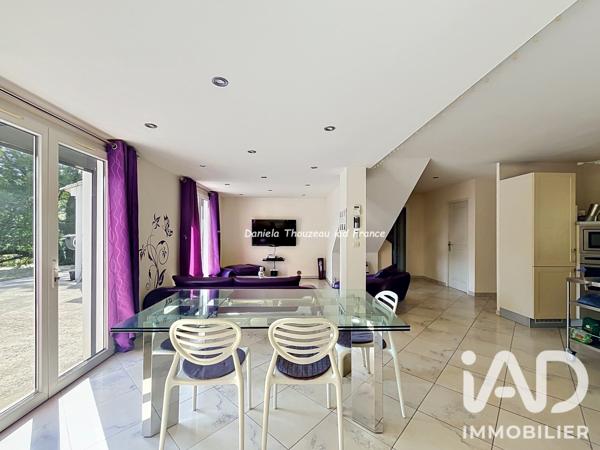 Maison à vendre 8 pièces 167 m² Collobrières