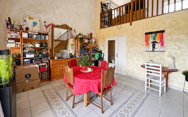 Appartement à vendre    6 pièces • 109,11 m2 Cergy