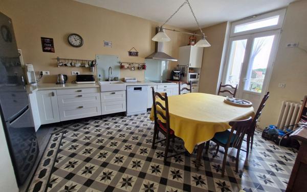 Maison à vendre    7 pièces •  Peyriac-Minervois