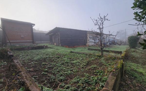 Maison à vendre    6 pièces •  Saint-Pierre-la-Palud