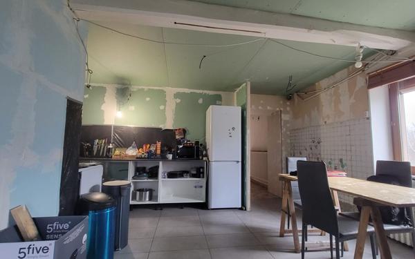 Maison à vendre    6 pièces •  Saint-Pierre-la-Palud