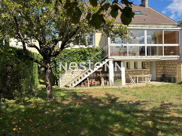 Nestenn Igny - Maison familiale 139m² - 5 chambres, secteur de Gommonvilliers - proche commerces Place de la Ferme, des écoles J. Ferry, J. Curie et collège E. Zola et établissement Saint Nicolas - 3 mins à pied ligne V - Axes routiers A6/N118/A