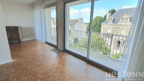 Commerces et services à proximité pour cet appartement d'une chambre, une place de parking et une cave