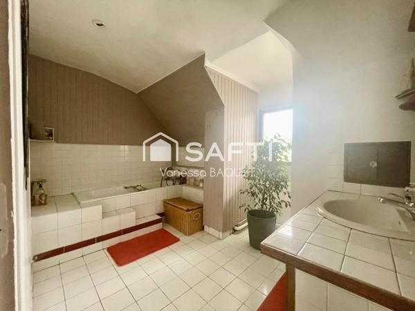 Maison familiale 5 pièces de 118 m2 habilitables, 3 chambres, proche gare et écoles