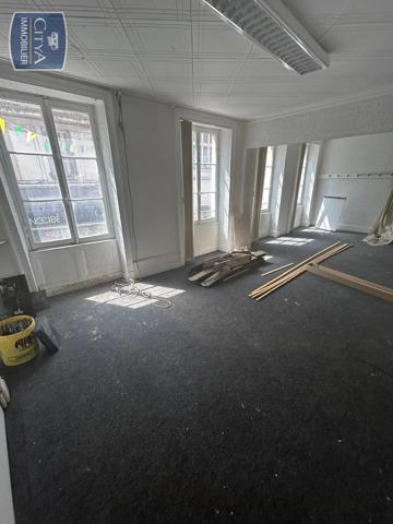 Immeuble à vendre 350m² Châteauroux (36000)