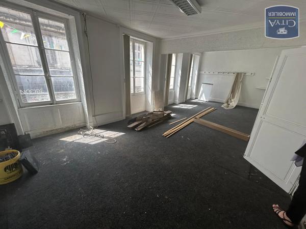 Immeuble à vendre 350m² Châteauroux (36000)