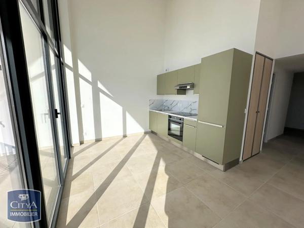 Appartement à louer 2 pièces 56.36m²