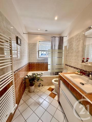 Maison à vendre  5 pièces - 131,82 m 2   ANDERNOS LES BAINS  - 33