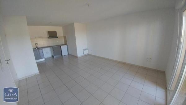 Appartement à louer 2 pièces 47.56m² Saint-Laurent-de-la-Salanque (66250)