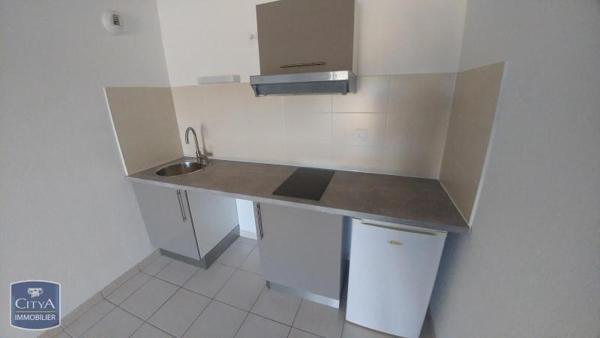 Appartement à louer 2 pièces 47.56m² Saint-Laurent-de-la-Salanque (66250)