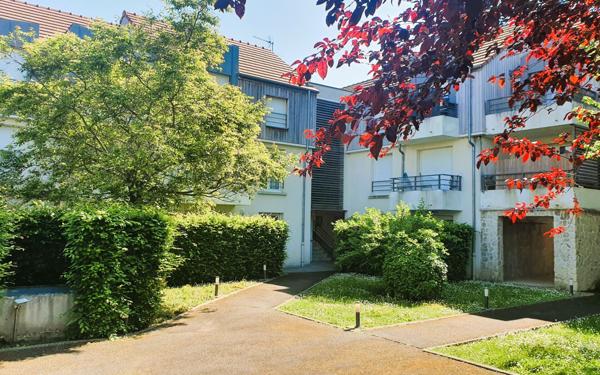 Appartement à vendre    2 pièces • 42,41 m2 Brie-Comte-Robert