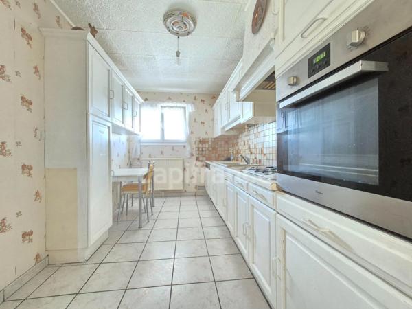 Appartement à vendre 4 pièces ROYAN (17) Loggia - Cave - Parking - Ascenseur