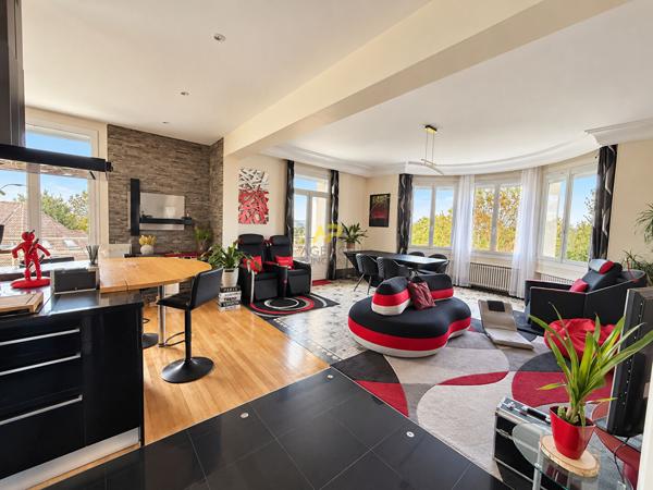 Magnifique demeure avec vue exceptionnelle 585 000 € **  - Référence  2130