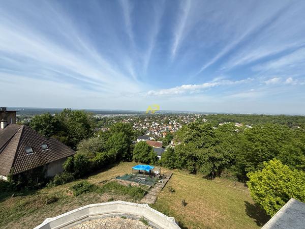 Magnifique demeure avec vue exceptionnelle 585 000 € **  - Référence  2130
