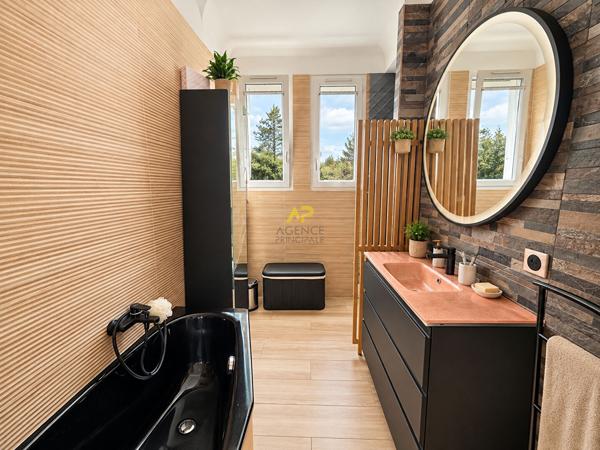 Magnifique demeure avec vue exceptionnelle 585 000 € **  - Référence  2130
