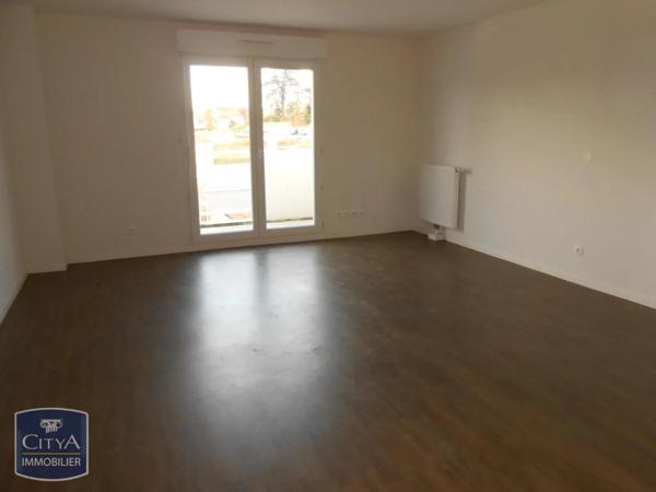Appartement à louer 2 pièces 46.68m² Panazol (87350)