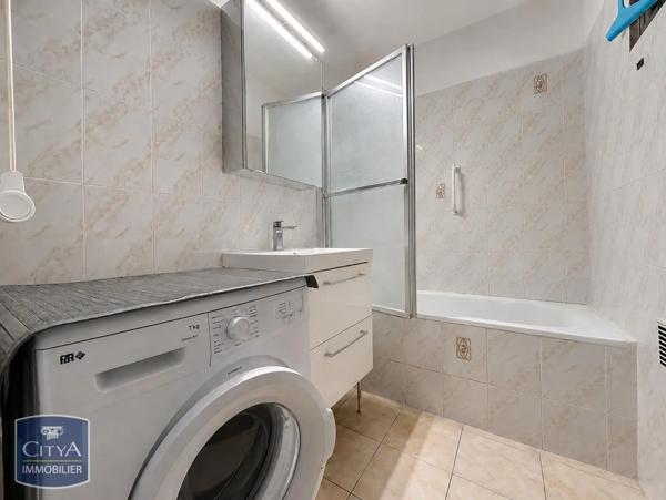 Appartement à louer 3 pièces 56.96m² Avignon (84000)
