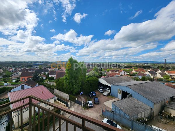 Vente
                Appartement72 m² - 3 Pièces -
                    MONTCEAU LES MINES (71300)