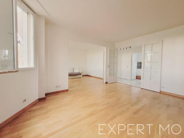 Le Vésinet (78110) Très bel appartement traversant et sans vis-à-vis - 84m2