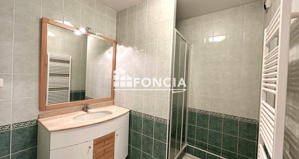 Location Appartement 3 pièces 83.36 m² - Bron 69500