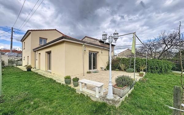 Maison à vendre    4 pièces •  Volvic