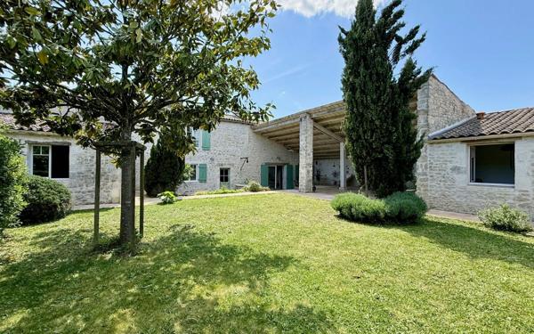 Maison à vendre    5 pièces •  Nieul-sur-Mer