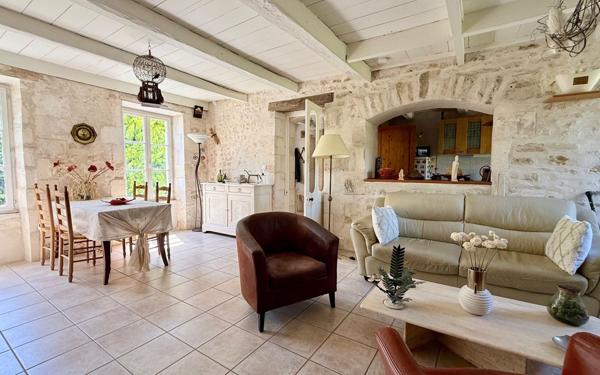 Maison à vendre    5 pièces •  Nieul-sur-Mer