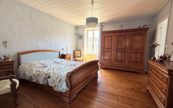 Maison à vendre    5 pièces •  Nieul-sur-Mer