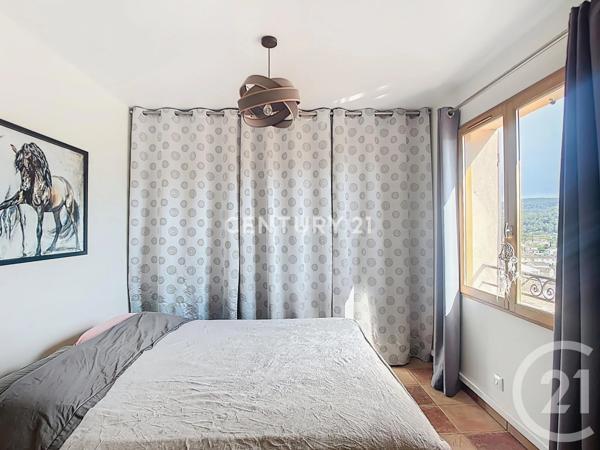 Maison à vendre  4 pièces - 85,65 m 2   CUGES LES PINS  - 13
