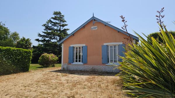 Charmante villa avec vue mer avec grand terrain constructible