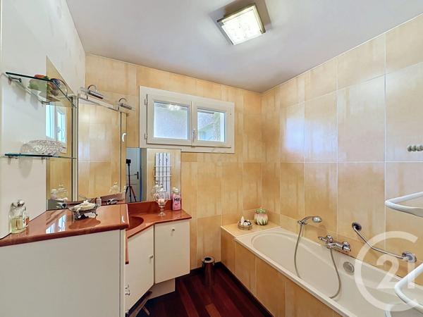 Maison à vendre  5 pièces - 160 m 2   CHARLY  - 69