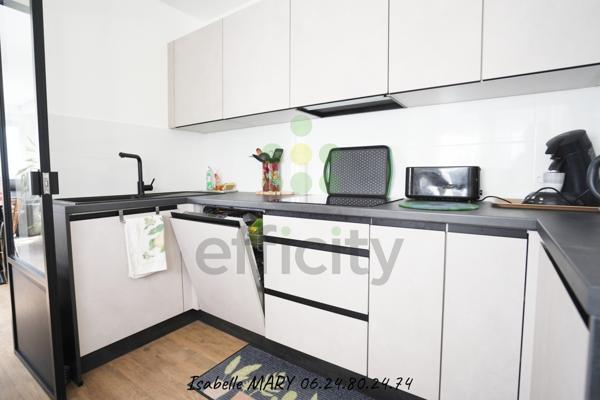 Maison 5 pièces - 179 m² Exclusivité efficity