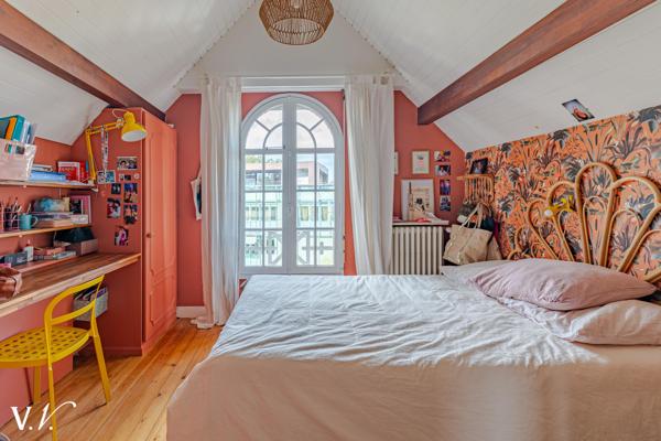 BORDEAUX PRIMEROSE- BELLE VILLA EN PIERRE