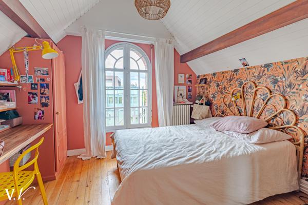 BORDEAUX PRIMEROSE- BELLE VILLA EN PIERRE