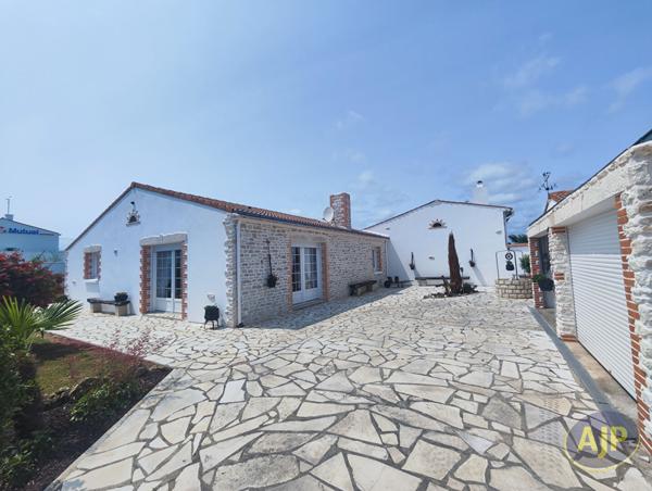 Vente maison L Aiguillon Sur Mer : 420 000 € - L'Aiguillon la Presqu'Ile - Agent Co David Billaud