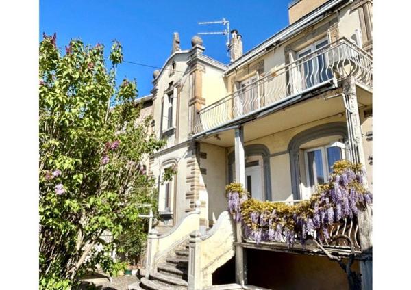 Maison de caractère avec jardin, garage et atelier – Un véritable coup de cœur !